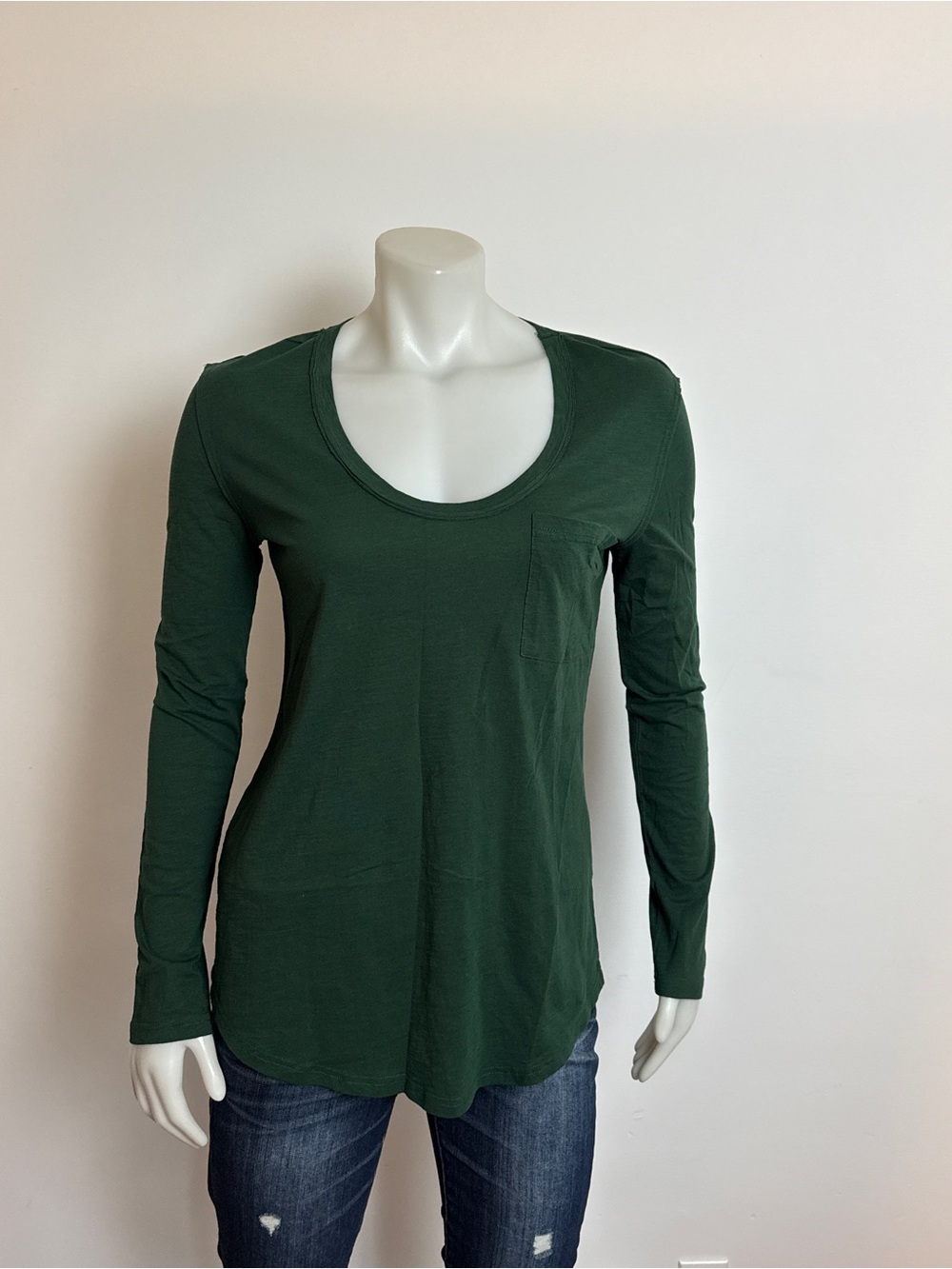 NWT - Dani tee by Ribbon luxe. Deep Elm Green long sleeve pocket tee. XS